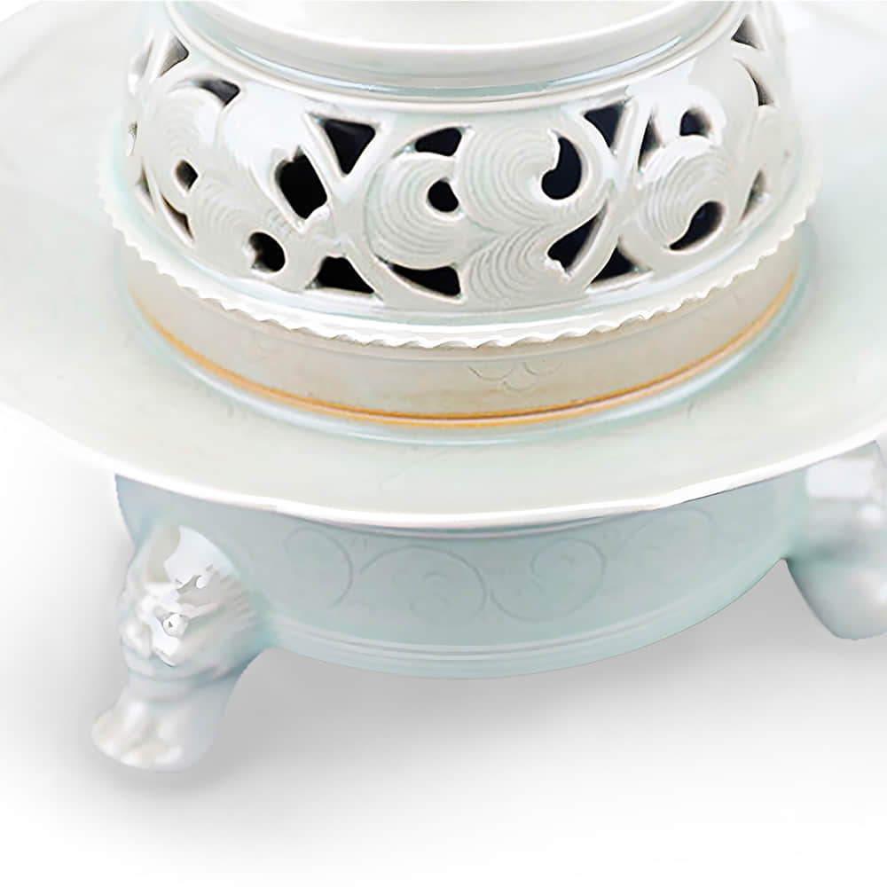 Zen Meditation Incense Burner | Hand-Thrown Ceramic for Clarity & Serenity