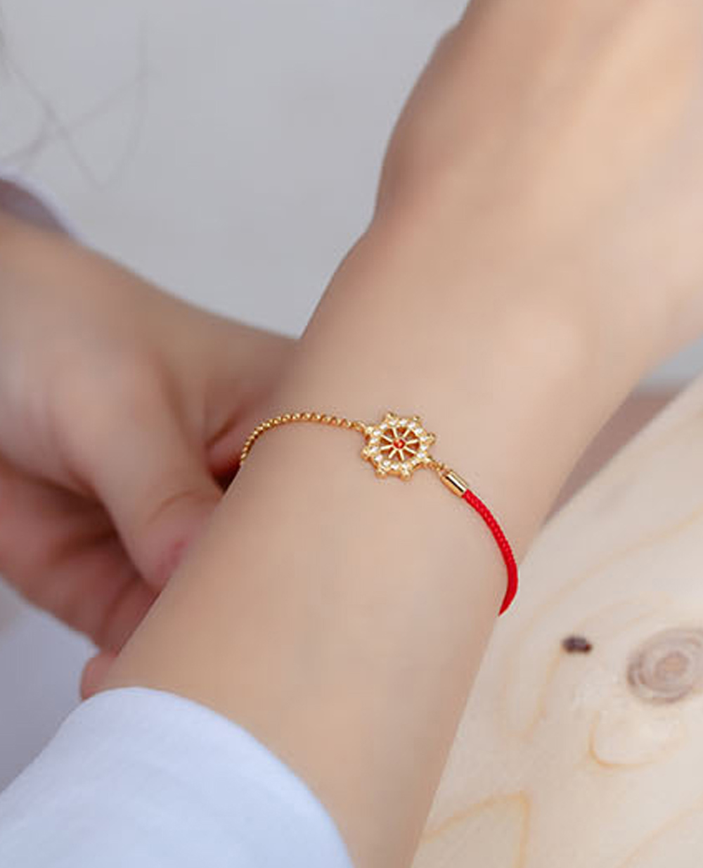 Golden Wheel Treasure 925 Sterling Silver Plated with 18K Gold Bracelet with 3A-Zirconia Stones